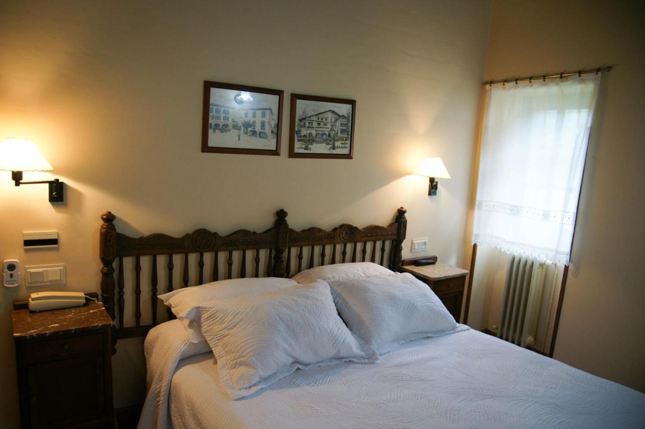Hotel Rural Irigoienea Urdax Eksteriør billede