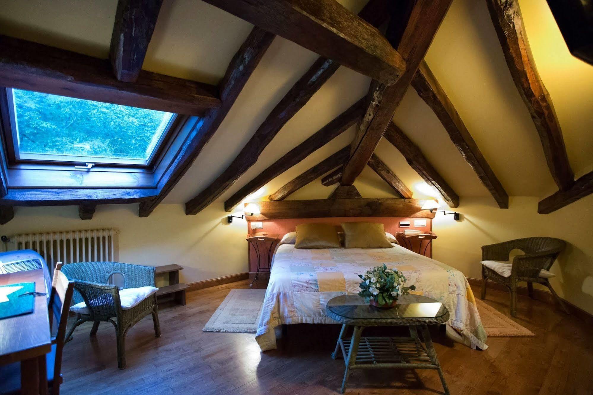 Hotel Rural Irigoienea Urdax Eksteriør billede